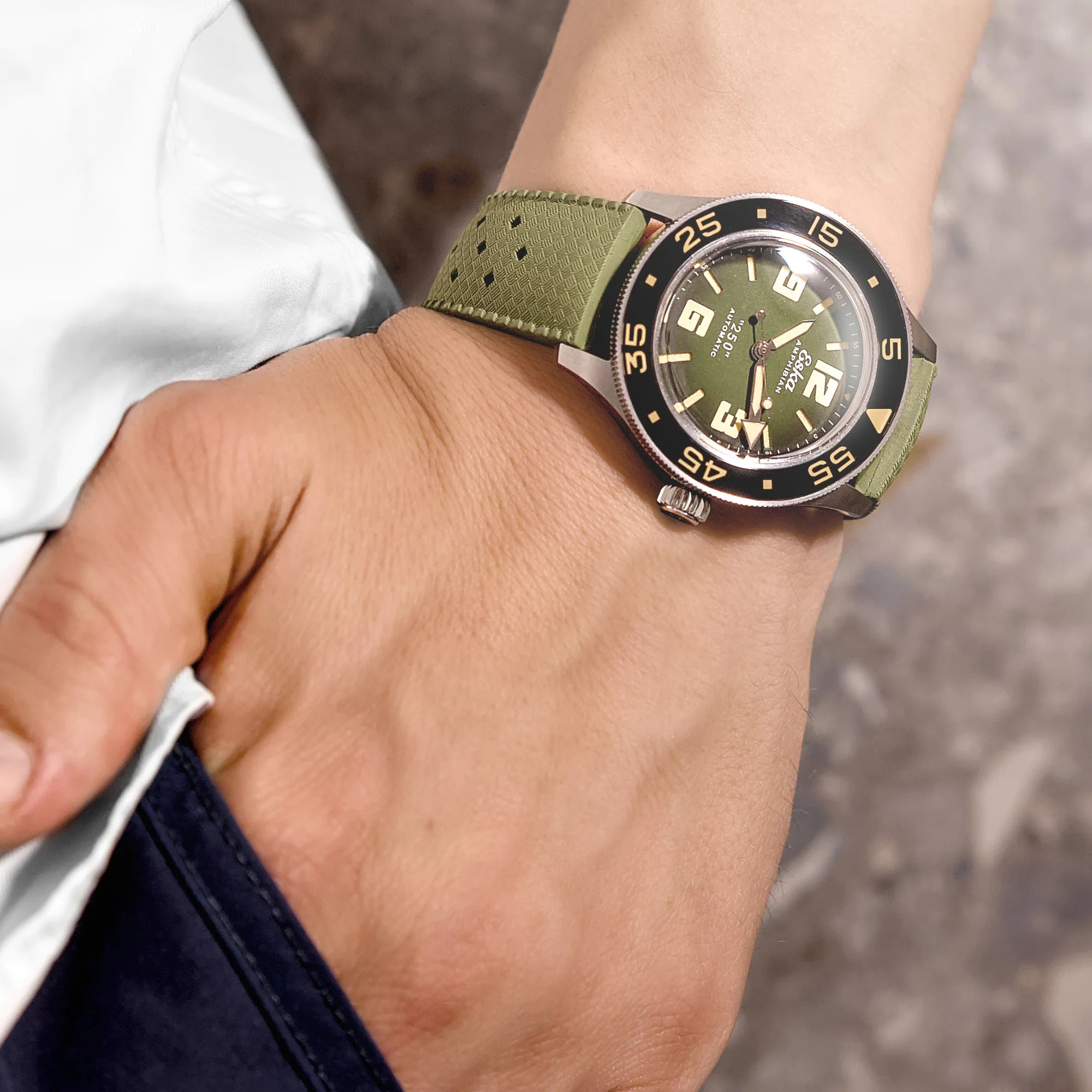 Amphibian 250-GT Black Friday